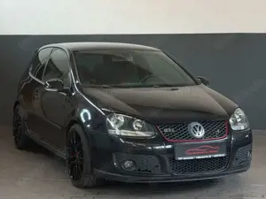 Volkswagen Golf 2.0 FSI GTI/Sportsitze/TÜV Neu