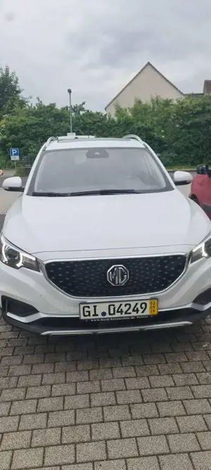 MG ZS