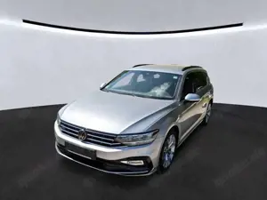 Volkswagen Passat Variant R-Line 2.0 TDI °AHK°R-Kamera°