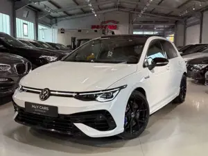 Volkswagen Golf VIII  R 4Motion*LED*Akrapovic*Pano*19Zoll
