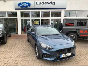 Ford Focus ST-Line Limo 1.0 EcoBoost RFK LED