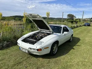 Porsche 928 S 4