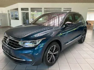 Volkswagen Tiguan Move 1.5 TSI*LED* NAVI*SHZ*AHK*360RFK*