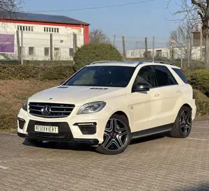 Mercedes-Benz ML 63 AMG 4Matic SPEEDSHIFT 7G-TRONIC Sehr Gepflegt