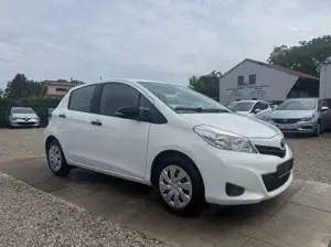 Toyota Yaris Cool Sportsitze Sport Lenkrad