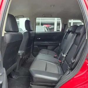 Mitsubishi Outlander 2.2 DI-D Intense Bild 5