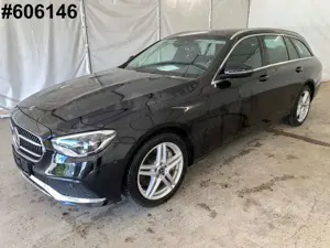 Mercedes-Benz E 300 de Avantgarde|Distronic+|Kamera|Widescreen