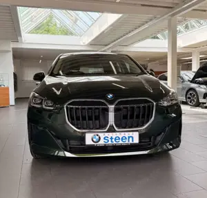BMW 216