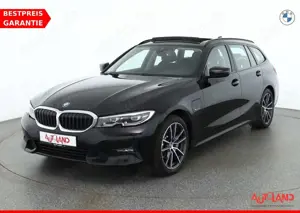 BMW 330 330e Touring Sport Line Leder AHK Panorama Navi