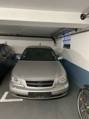 Opel Omega 2.2 Edition 2000