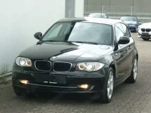 BMW 118 i, Klima ALU PDC SD Sport-MFL Xenon SHZ RS