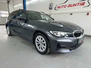 BMW 320 d xDrive Sport Line*LED*LiveC*Ambiente*