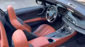 BMW i8