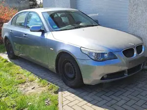 BMW 520 520i