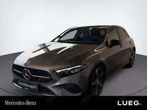 Mercedes-Benz A 200 Kompaktlimousine PROG+NIGHT+AHK+MULTB+DIST