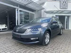 Skoda Octavia Combi TOUR 2.0TDI LED*NAVI*PDC*ALU
