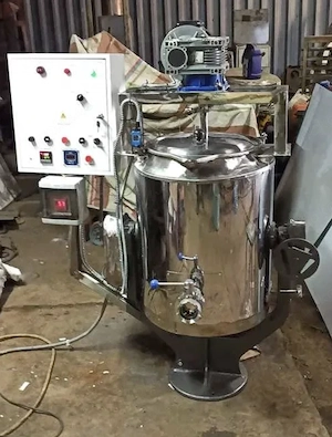 Behälter, Rührwerke und Reaktoren zum Mischen und Pasteurisieren von Sirupen, Saucen und Emulsionen Bild 5