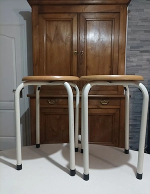 Holzhocker