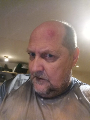 Mann 60 sucht frau bis 40 für ONS. sei spontan und habe viel Zeit ohne TG