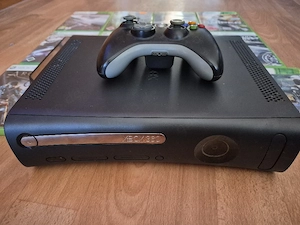 XBOX 360 mit 10 spiele 