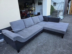 Biete gebrauchte Couch