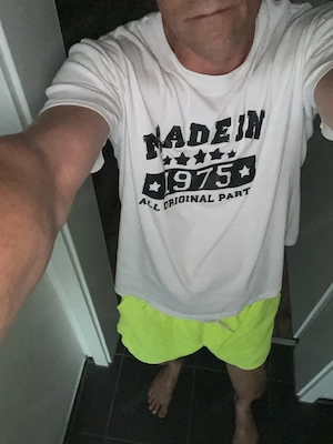 9Uhr Riesenlatte Joggt am Wanderparkplat B470.. Suche weibliche Begleitung 