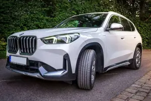 BMW X1 18i xLine PANO ALED AHK H/K 4xWR DrAs+ Shz Lhz