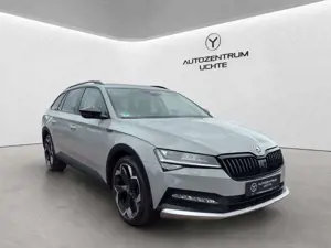 Skoda Superb Combi Scout 4x4/AHK/STANDHEIZ/BLACK/LED/