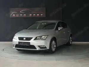 SEAT Leon 1,6 TDI DSG Style *PDC*TEMP*