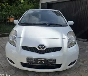 Toyota Yaris Life