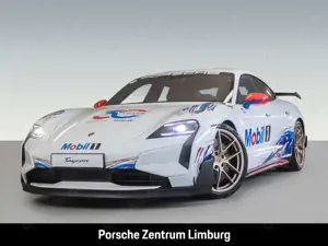 Porsche Taycan Turbo GT mit Weissach-Paket LED-Matrix