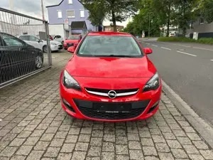 Opel Astra J Lim. 5-trg. Edition