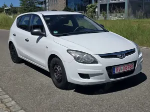 Hyundai i30 i30 1.4 blue Comfort*AHK*Klima*
