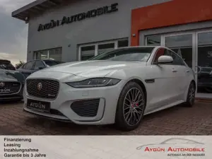 Jaguar XE P250 R-Dynamic SE*Panorama*Winter-Paket*