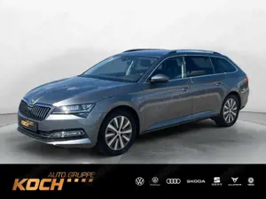 Skoda Superb Combi 2.0TDI Navi LED AHK Kamera