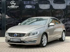 Volvo S60 Lim. Summum 1-HAND/LEDER/SHZ