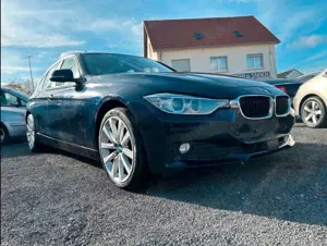 BMW 320 d AUT + ACC + SCHIEBED + LEDER