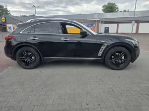 Infiniti FX FX30d AWD Aut. S Premium tausch möglich golf GTD