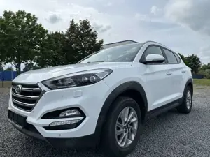 Hyundai TUCSON blue 1.6 GDi 2WD Intro Edition