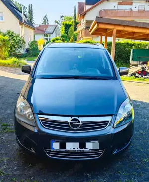 Opel Zafira Zafira 1.8 Design Edition