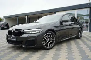 BMW 520 d Lim.*1.Hand*M Sport*Kamera*Leder*Car Play*