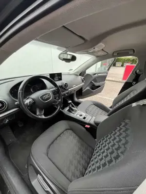 Audi A3 2.0 TDI Limousine (clean diesel) quattro Attractio