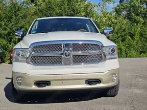 Dodge RAM Longhorn CrewCab Luft. Box 5,7 HEMI