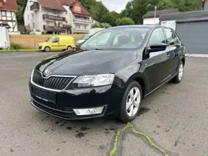 Skoda Rapid/Spaceback Spaceback 1.HD/KLIMA/SHZG/STEUERKETTE NEU
