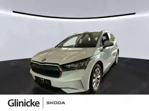 Skoda Enyaq iV 58kWh Navi AHK SiHz WäPu Keyless