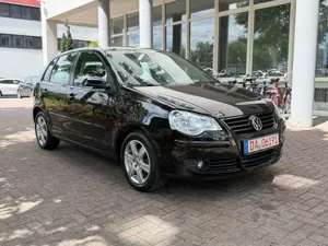 Volkswagen Polo Comfortline/Tüv-Neu/Klima.A/Sitz-H/8xBereift