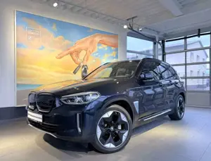 BMW iX3 Impressive KAM360+ACC+HARM+HUD+SPUR+AL+MEMO+