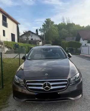Mercedes-Benz E 350 350e 9G-TRONIC Avantgarde
