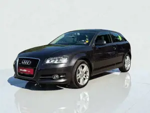 Audi A3 1.8 TFSI QUATTRO*BI-XENON*PDC*TEMPO*SHZ Bild 2