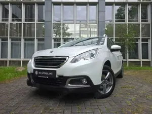 Peugeot 2008 1.6 *TOUCH*KLIMAAUT*SHZ*TEMP*PDC*BT*